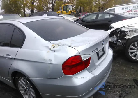 2007 BMW 328Xi z USA, uszkodzony, nr VIN WBAVC93587KX60391